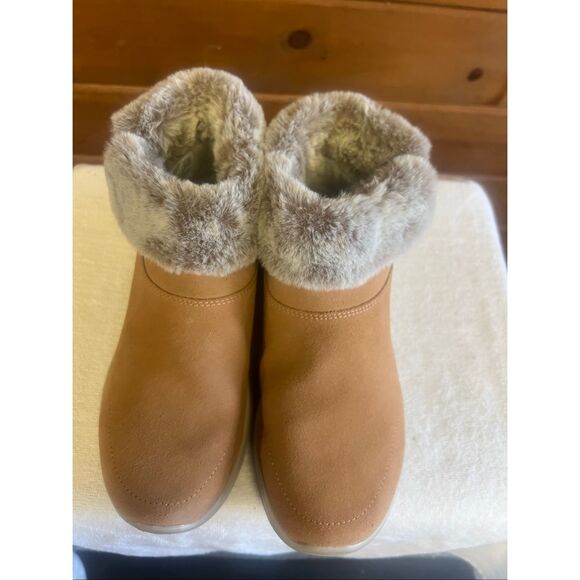 Skechers On-The-GO Joy Savvy women's ankle boots Tan/Faux Fur Sz 7.5 - Picture 6 of 8